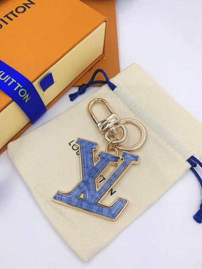 Key Chain
75 dhs🪙💚

WITH Box And Paper Bag
🎁🎁🎁

Zain89
♥️♥️♥️