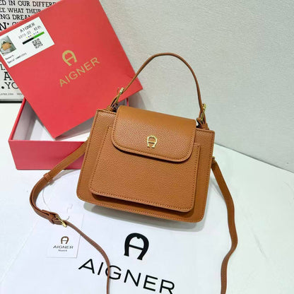 Aigner
100 dhs💓

High-quality 

in box🎁🎁🎁

Zain35
♥️♥️♥️