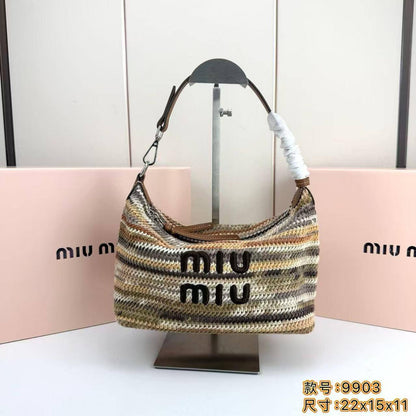 Miu Miu
Master🌺🌺
280 dhs💛

Zain153
♥️♥️♥️