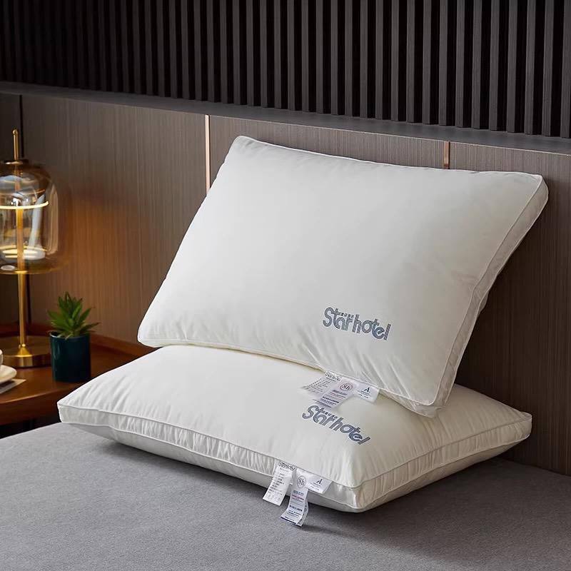 High quality 
Pillows 
Hotel 🏨 
Memory pillow 
45 dhs✅

Zain99
♥️♥️♥️