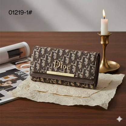 TRI-FOLD 𝗟𝗢𝗡𝗚 WALLET
WITH BOX
🎁🎁🎁

30 dhs❣️

Zain31
♥️♥️♥️
