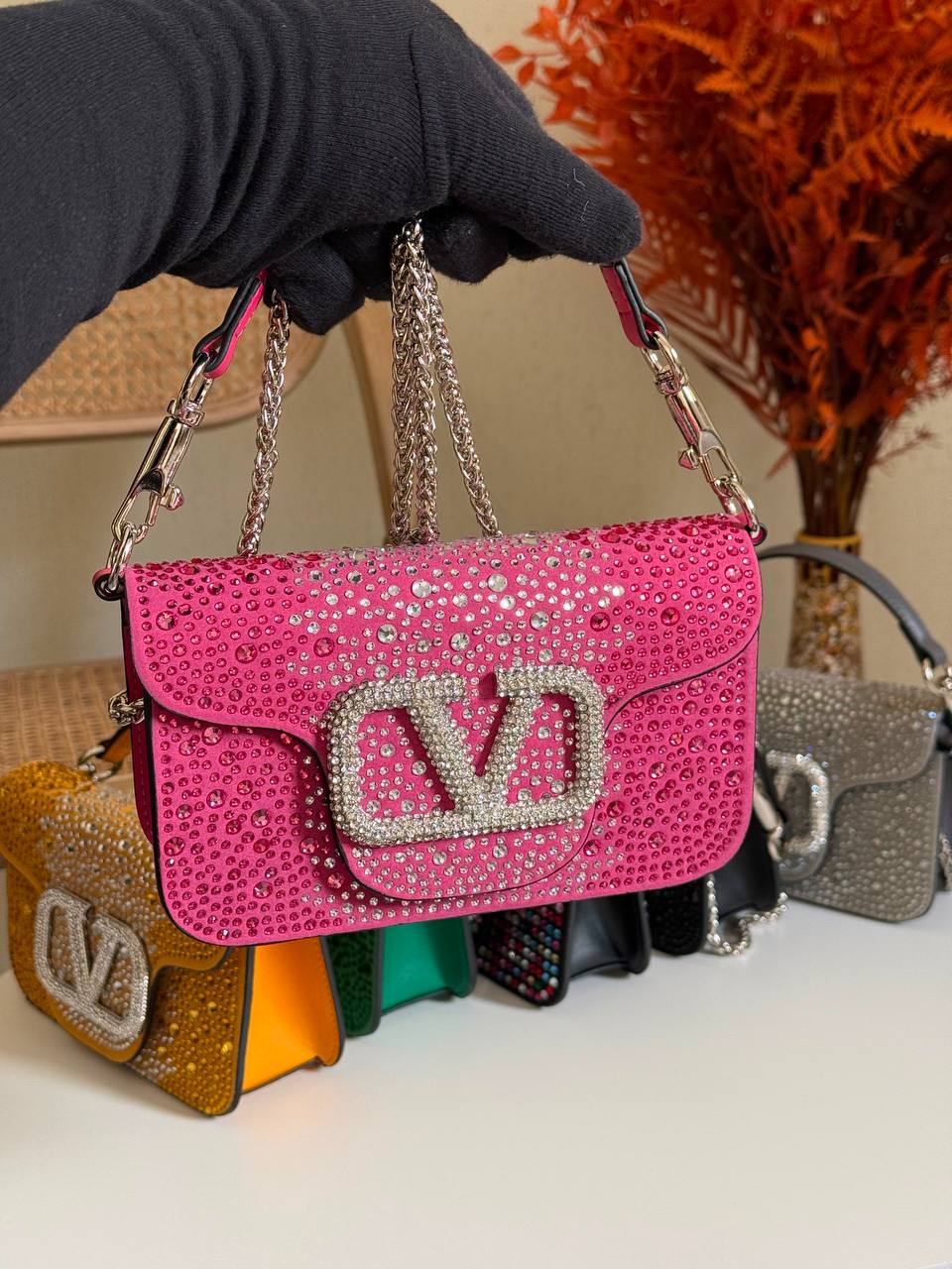 VALENTINO
20cm
310 dhs🇦🇪🇦🇪
Top quality 
With box🎁

Zain167
♥️♥️♥️