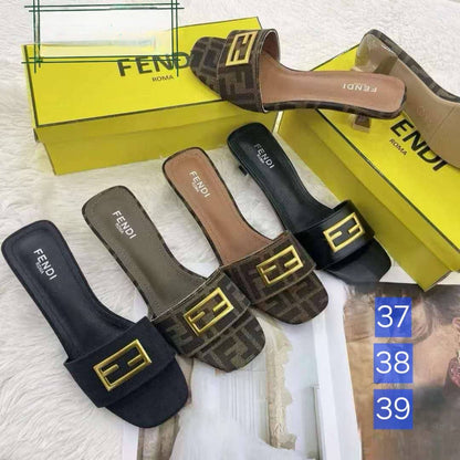 Slippers
offer
60 dhs🪙💚

Zain22
♥️♥️♥️