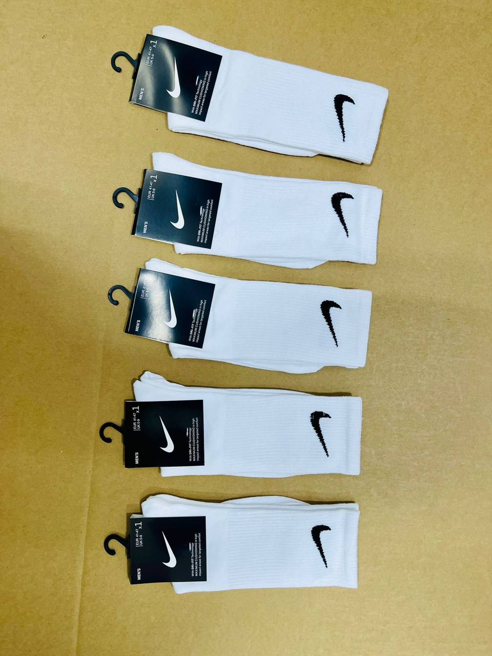 Socks 
10 pcs pack 

55 dhs🇦🇪

Zain27
♥️♥️♥️
