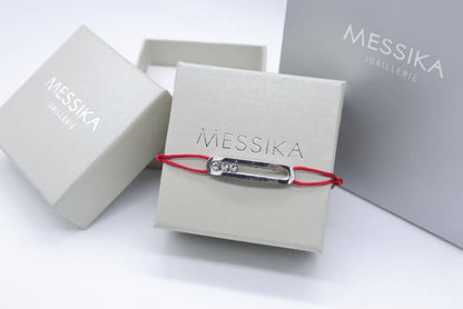 Messika Bracelet 

50 dhs💓

With box and paper bag
🎁🎁🎁

Zain33
♥️♥️♥️