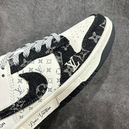 LV SHOES 
MEN 
GOOD QUALITY 
90 dhs🪙💕

Zain40
♥️♥️♥️