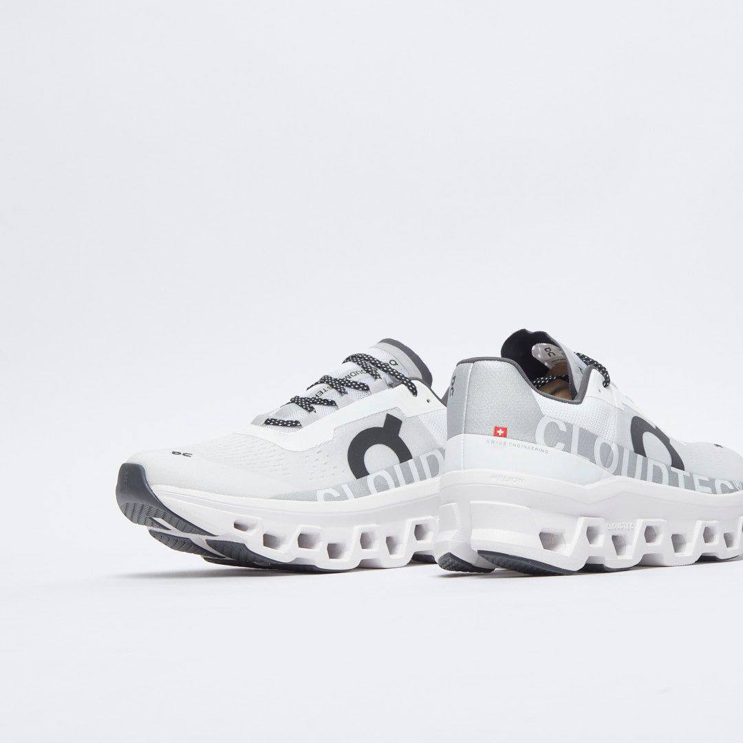 ON Cloudmonster 1 ‘White/White’💨🤍
36 to 45 AVAILABLE 🤩
220 dhs✅

Zain242
♥️♥️♥️