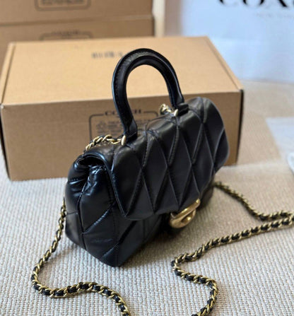 COACH 

NEW CAME GOOD QUALITY 

WITH BOX 
🎁🎁🎁

95 dhs🪙🌨️

Zain39
♥️♥️♥️