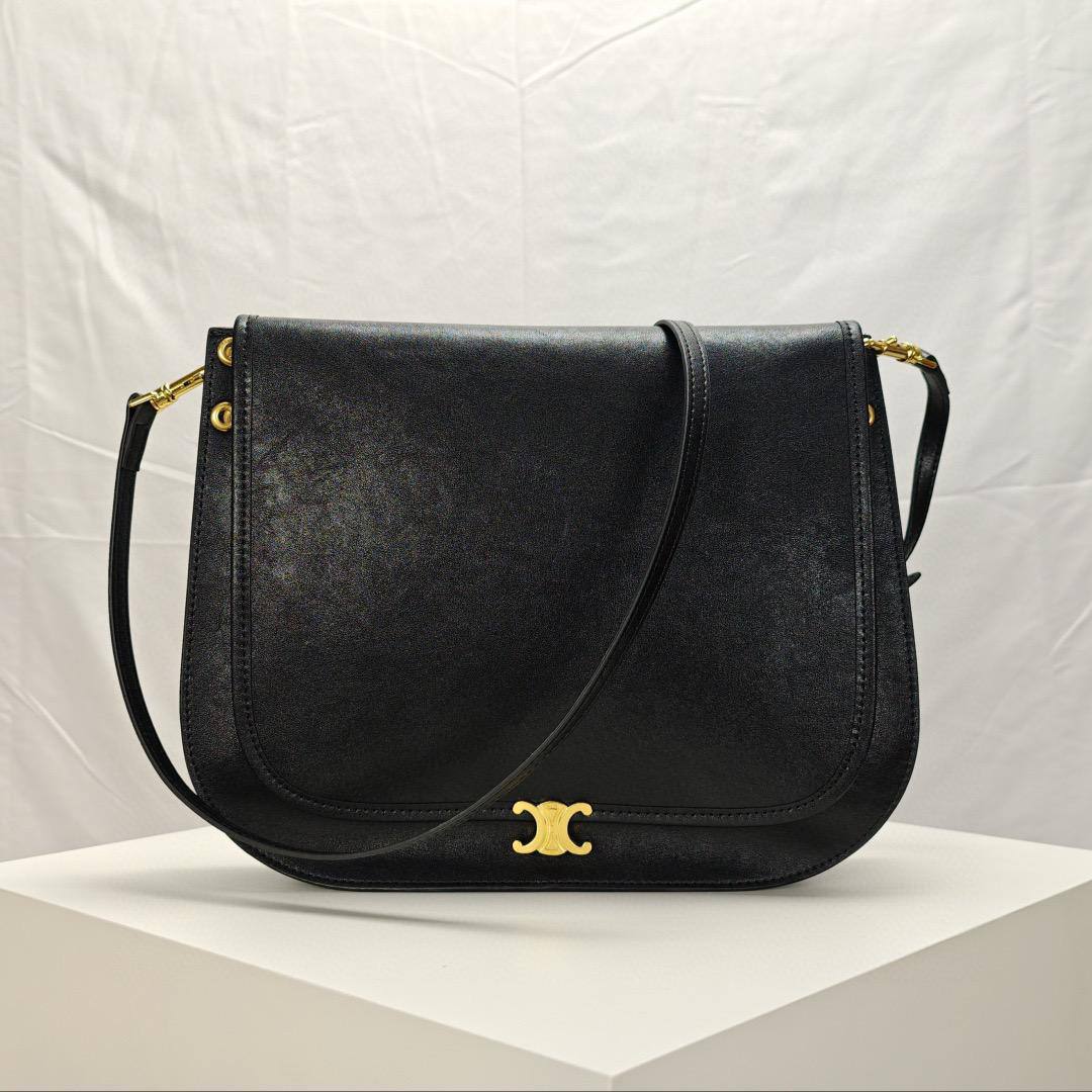 Celine Master
320 dhs🪙🌨️

Zain228
♥️♥️♥️