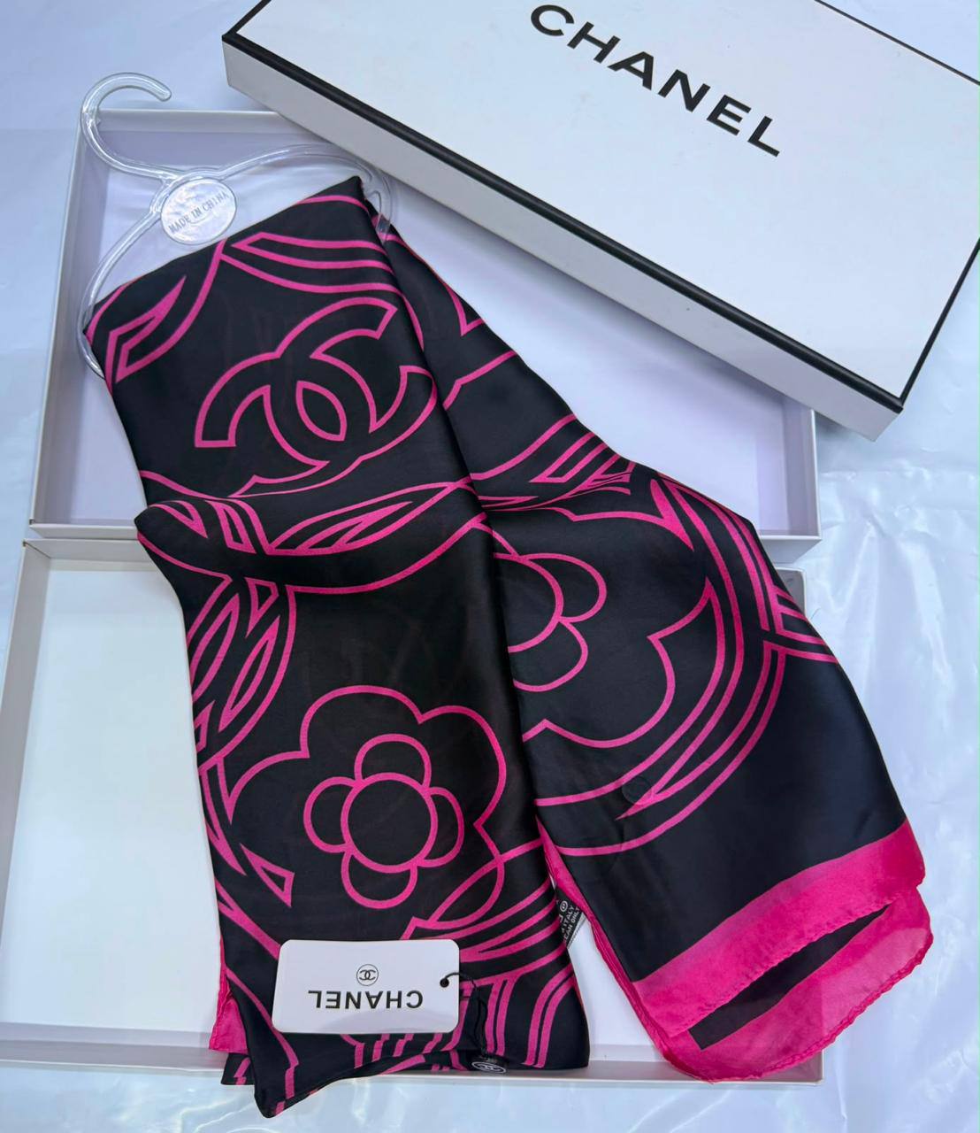 silk scarf 
40 dhs

Zain93
♥️♥️♥️