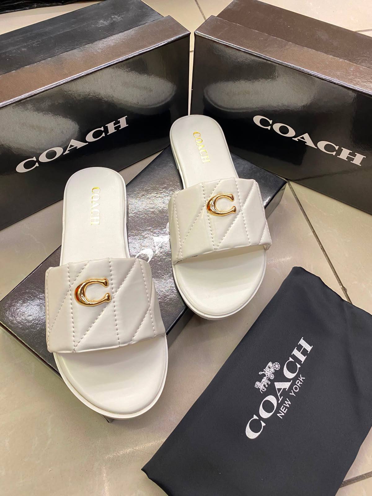 Coach 

slipper New Arrived
High Quality 

Size 36 To 41
95 dhs🇦🇪🇦🇪🇦🇪

Zain120
♥️♥️♥️