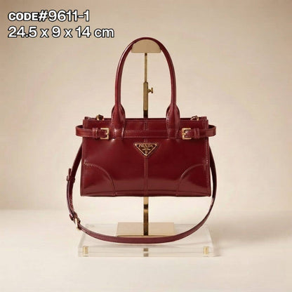 Prada ʙᴏɴɴɪᴇ ʜᴀɴᴅʙᴀɢ
ʟᴀᴍʙsᴋɪɴ ʟᴇᴀᴛʜᴇʀ ᴍᴀᴛᴇʀɪᴀʟ
ɢᴏʟᴅ ʜᴀʀᴅᴡᴀʀᴇ
ɪᴛ ʜᴀs ᴀ ʙᴇʟᴛ ʟᴏɴɢ sᴛʀᴀᴘ
sɪᴢᴇ : 24.5  cm

90 dhs🇦🇪🇦🇪

Zain31
♥️♥️♥️