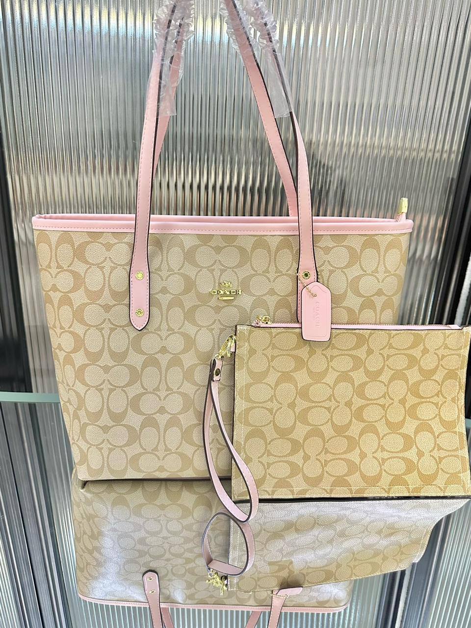 COACH
Size     42cm
95 dhs🪙🌺

Withbox  
🎁🎁🎁

high quality

Zain04
♥️♥️♥️