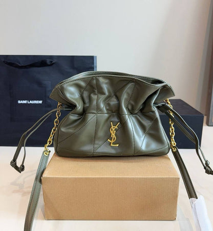 YSL 

SMALL SIZE 

WITH BOX 
🎁🎁🎁

105 dhs✅

Zain295
♥️♥️♥️