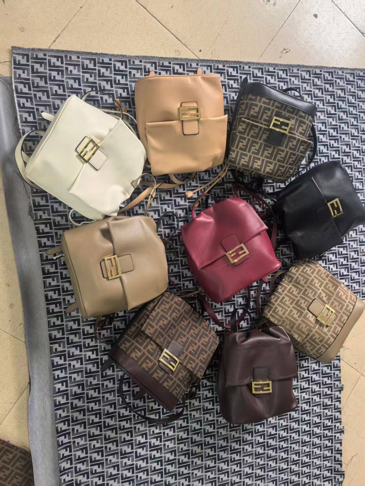 Fendi
110 dhs🪙🌨️

Zain186
Zain143
♥️♥️♥️