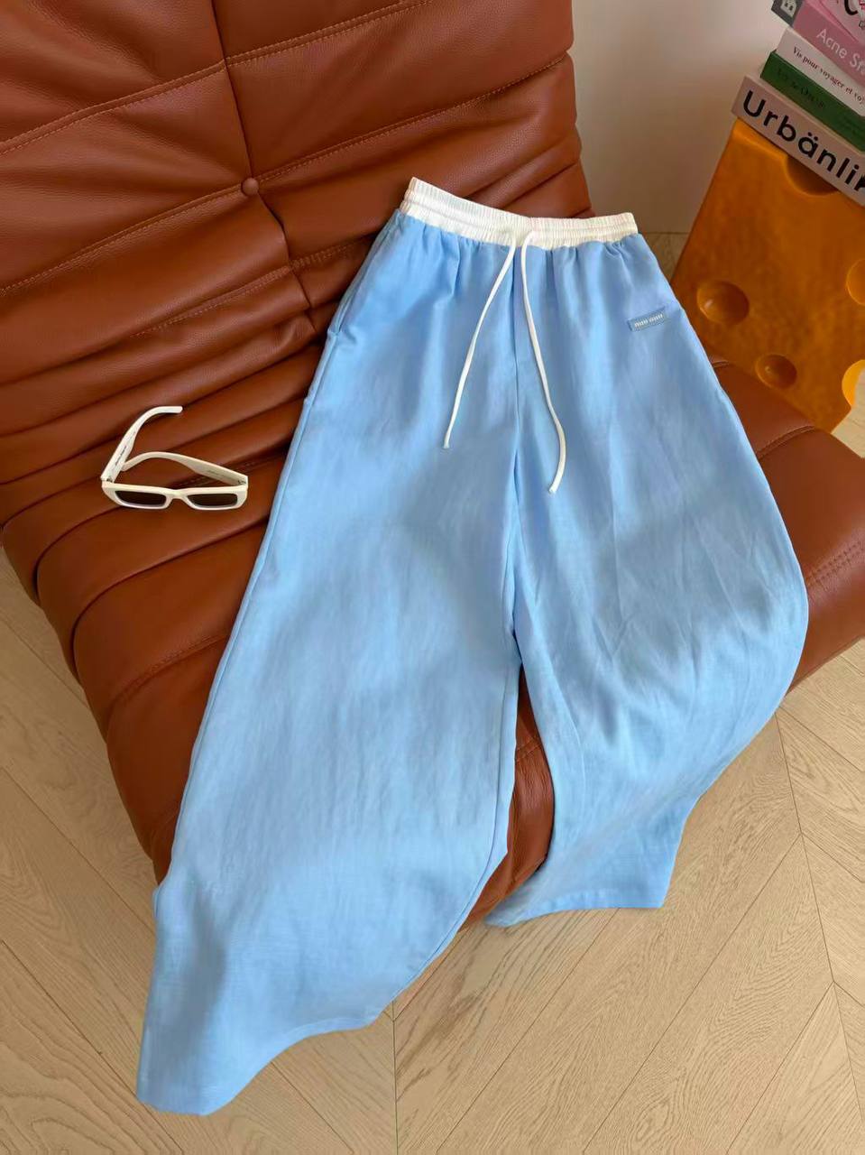 MIU MIU
*Super Master quality*
*Sizes:S M L*

320 dhs✅

Zain308
♥️♥️♥️
