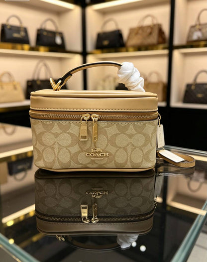 Coach 
with box
90 dhs✅✅

Zain07
♥️♥️♥️