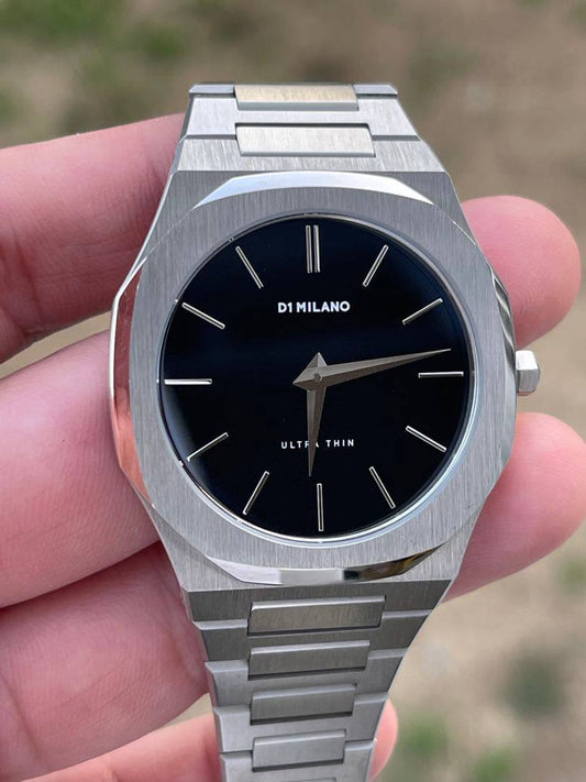D1 milano watch for men good quality 
260 dhs👑

Zain59
♥️♥️♥️