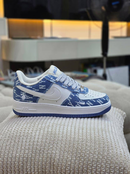 Nike
Size 40 to 44 
100 dhs✅

Zain27
♥️♥️♥️