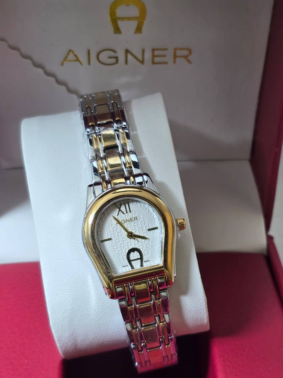 Aigner Ladies
55 dhs🪙💚

Zain29
♥️♥️♥️