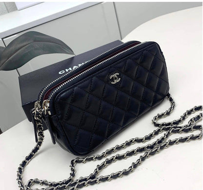 Chanel

90 dhs❣️ 

with box
🎁🎁🎁

size ，cm21

Zain26
♥️♥️♥️