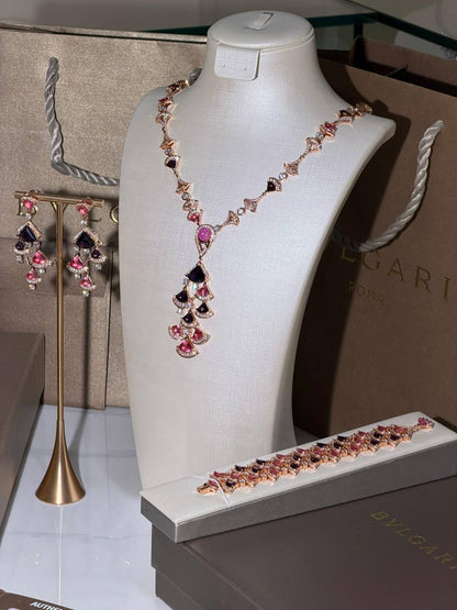 BVLGARI 
Collection 😍😎
Quality: Super Master 
* ⁠Necklace 
* ⁠Earring
For Price 👇 WhatsApp✅
0568585901 
0507557372
0552275751 Owner Zain 👌

Zain268
♥️♥️♥️