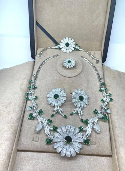 Necklaces 

350 dhs🇦🇪 set with same box

280 dhs🇦🇪 set without box

Zain122
♥️♥️♥️