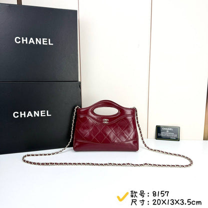 Chanel
Master
20cm🫶🏼 
250 dhs💓

with Box 🗃️
🎁🎁🎁

Zain228
♥️♥️♥️