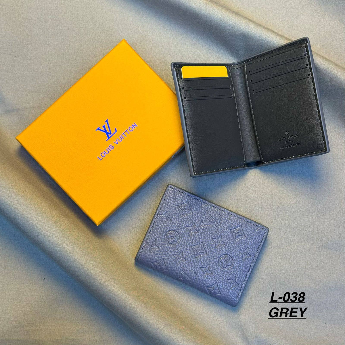 Wallets

Dior
Mont blanc
Fendi
Goyard
LV
Cartier
D&G

70 dhs🇦🇪🇦🇪

Zain182
♥️♥️♥️