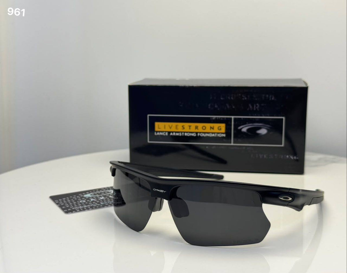 Sunglasses 

65 dhs🇦🇪🇦🇪🇦🇪

Zain182
♥️♥️♥️