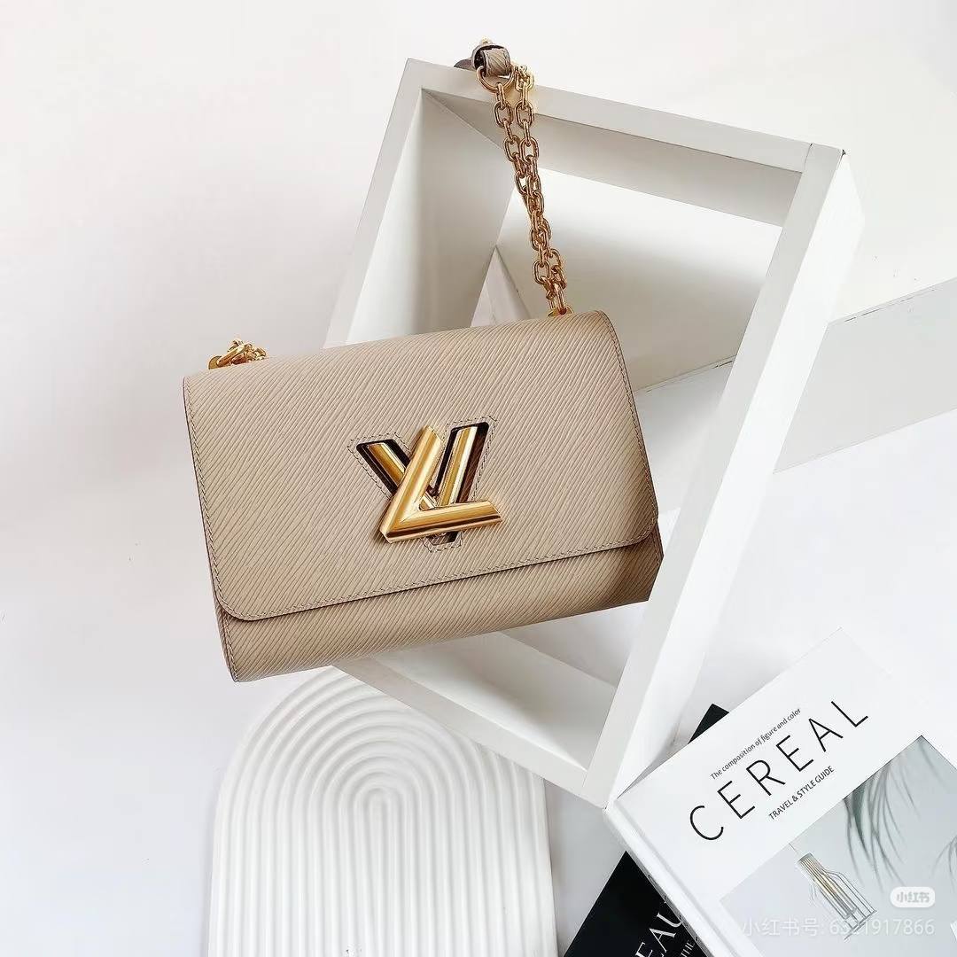 LV
Master🌺
320 dhs✅

Zain10
♥️♥️♥️
