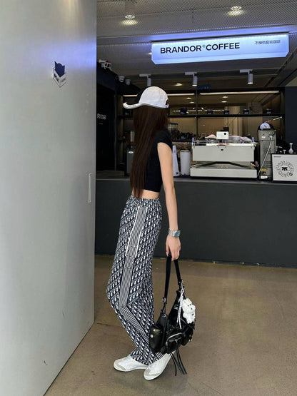 *New collections      
160 dhs🪙💕
*good  quality  ✅
*Sizes:S M L 
*AVAILABLE NOW*

Zain231
♥️♥️♥️