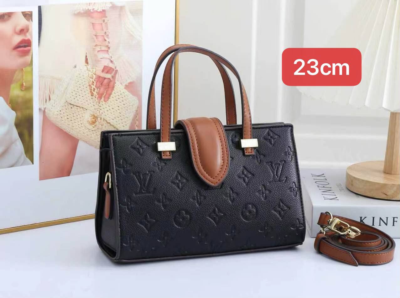 MIX BRANDS 

23CM STOCK ✨👆🏾


WITH BOX 


100dhs🇦🇪🇦🇪

Zain168
♥️♥️♥️