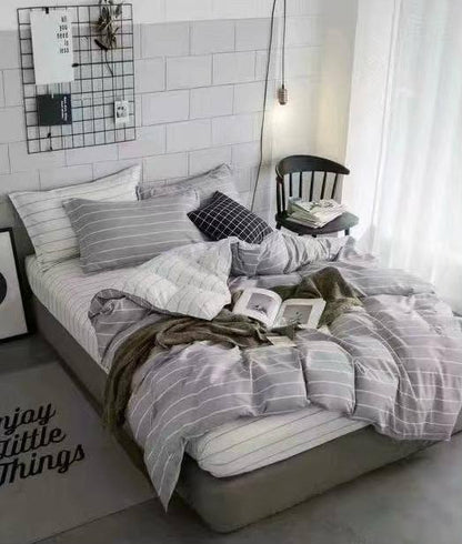 Comfort set
💛Single 4pcs set
1 comfort 
1 bedsheets 
2 pillowcases 
100 dhs🇦🇪🇦🇪

Zain99
♥️♥️♥️