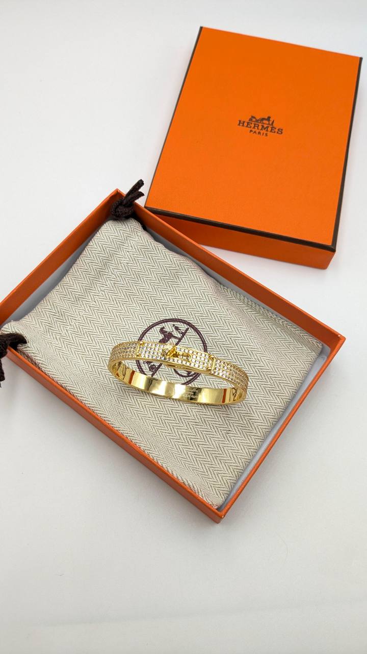 Hermes
Bangle
110 dhs✅

Zain210
♥️♥️♥️