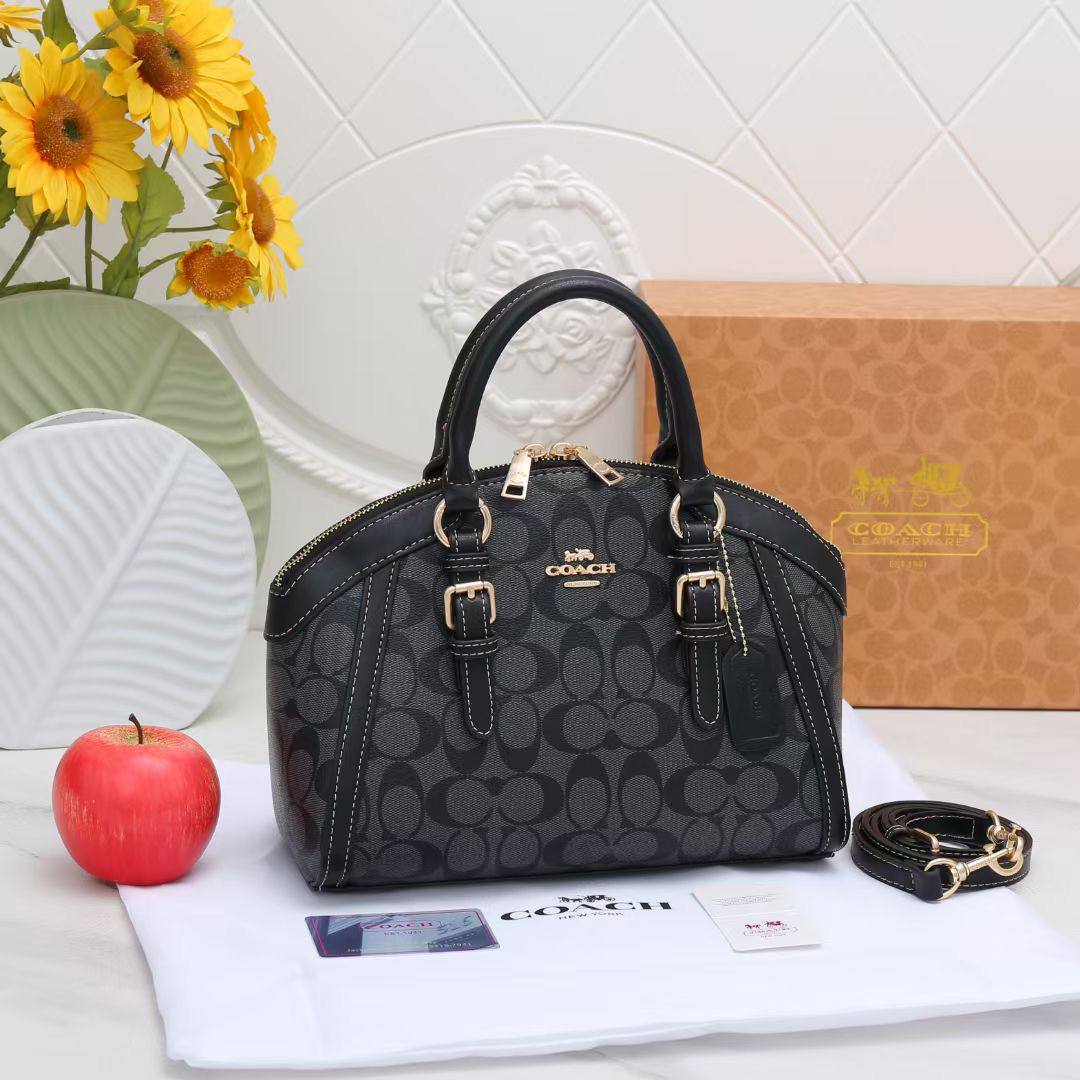 LV

With box
🎁🎁🎁

115 dhs❣️

Zain136
♥️♥️♥️