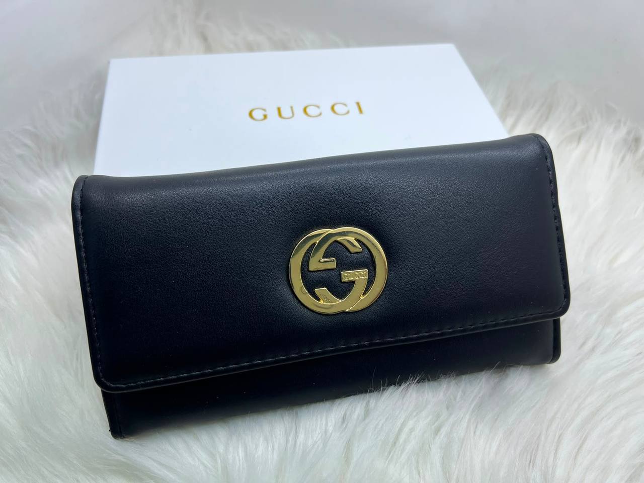 Wallets
45 dhs🇦🇪🇦🇪

Zain182
♥️♥️♥️