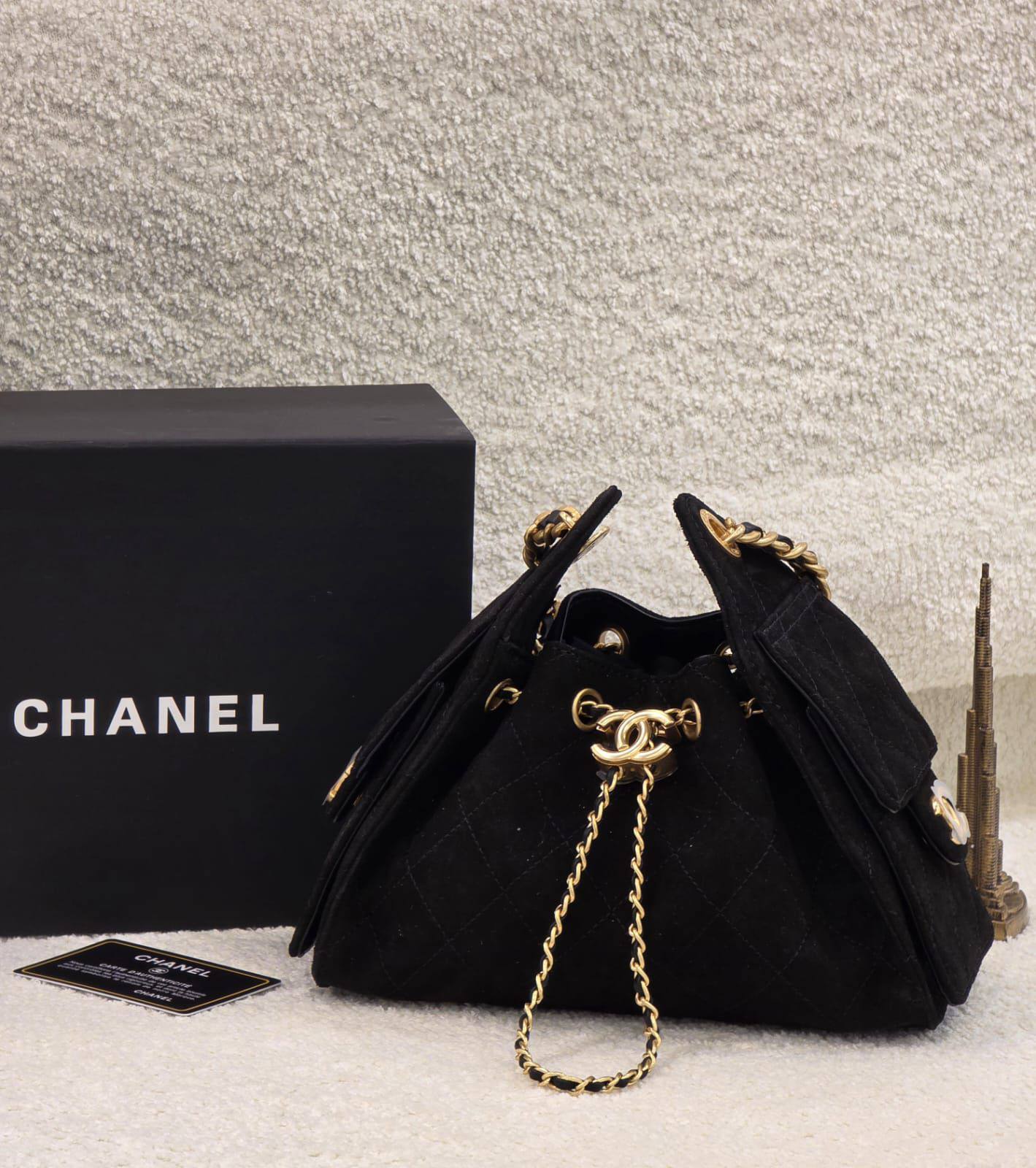Chanel 
Master
         22Cm
335 dhs❣️

Zain131
♥️♥️♥️