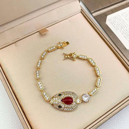 BVLGARI SET offer💥*
Necklace ❣️
Earring ❤️‍🔥
Breslat 🦋
Master quality 💯
With normal boxes 📦 
And paper bag 🛍️
300 dhs🪙💕
With master box 🗃️ 
330 dhs🪙💕

Zain216
♥️♥️♥️