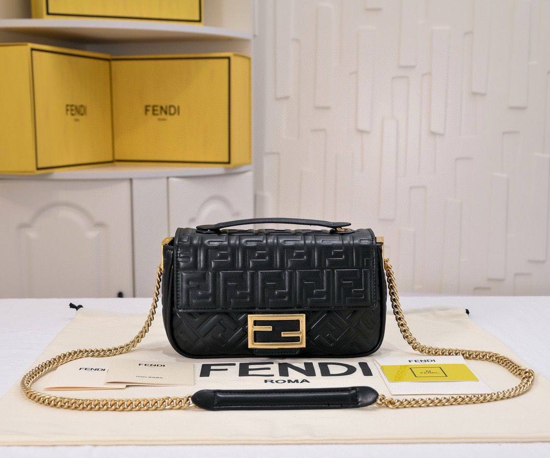 Fendi 
Master🖤
For Price 👇 WhatsApp✅
0568585901 
0507557372
0552275751 Owner Zain 👌

Zain111
♥️♥️♥️
