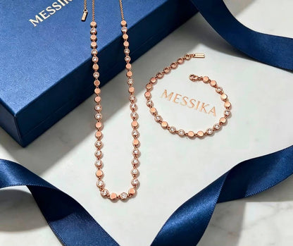 Messika 😍
Necklace ✨
Bracelet 🦋
Master quality 💯
With normal boxes 🗃️ 
140 dhs🇦🇪🇦🇪

With master box 📦 
210 dhs🇦🇪🇦🇪

Zain216
♥️♥️♥️