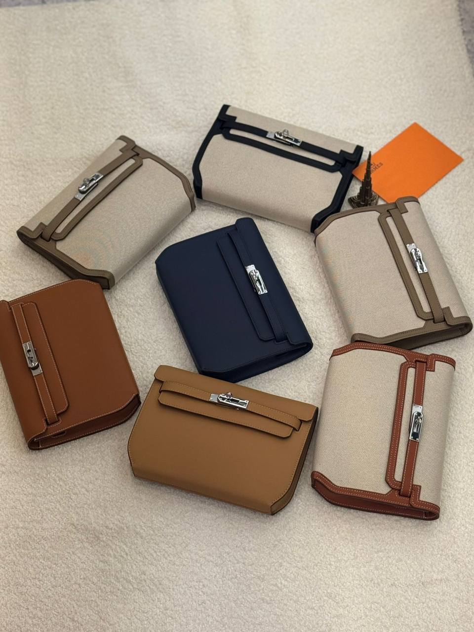 Hermes
Master
  25Cm 

With Box
🎁🎁🎁

280 dhs✅

Zain131
♥️♥️♥️