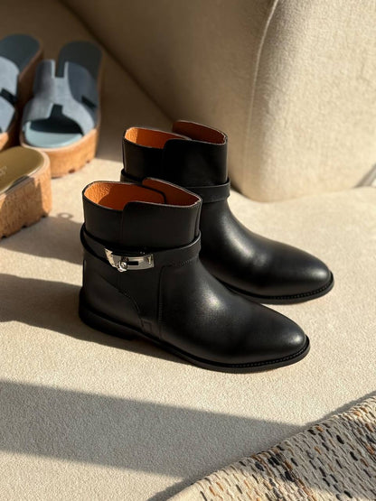 HERMES

QUALITY: SUPER MASTER
SIZE:36 TO 42
560 dhs🇦🇪🇦🇪

Zain319
♥️♥️♥️