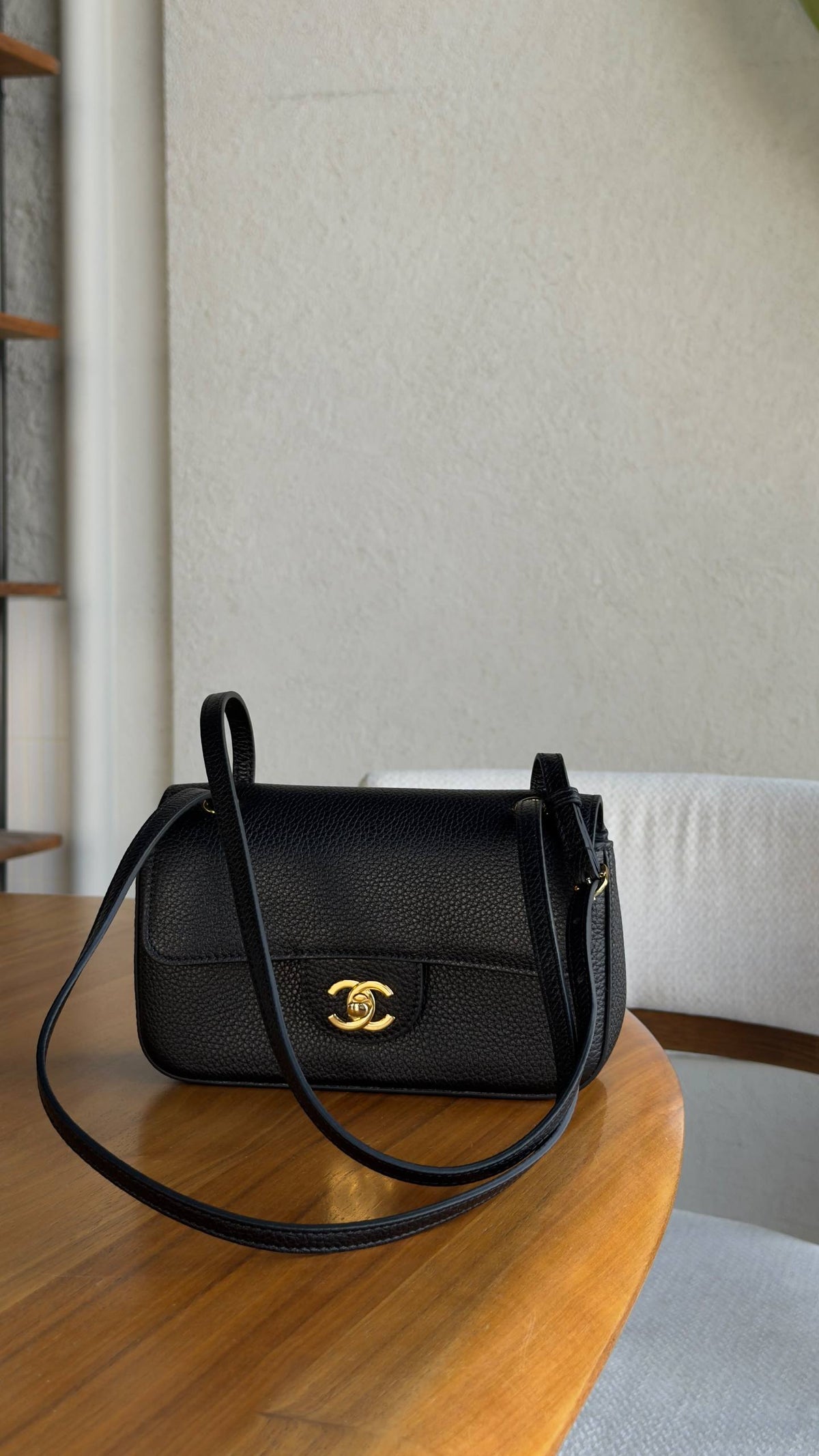 New collection ⚜️
CHANEL 💚
VIP quality 💎
MINI FLAP BAG ✨
Size : 20 cm
For Price 👇 WhatsApp✅
0568585901 
0507557372
0552275751 Owner Zain 👌

Zain336
♥️♥️♥️