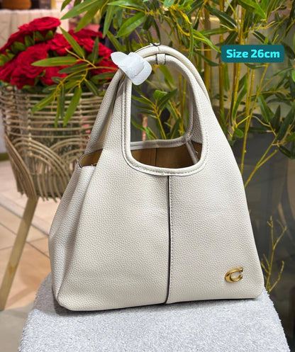 Coach

Good quality 

100 dhs❣️

Zain186
♥️♥️♥️