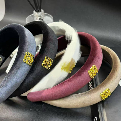 Hair bands
20 dhs🪙💚

Zain263
♥️♥️♥️