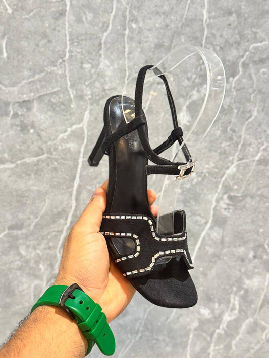 Hermes 
Size 36 to 41
110 dhs🪙💚

Zain21
♥️♥️♥️