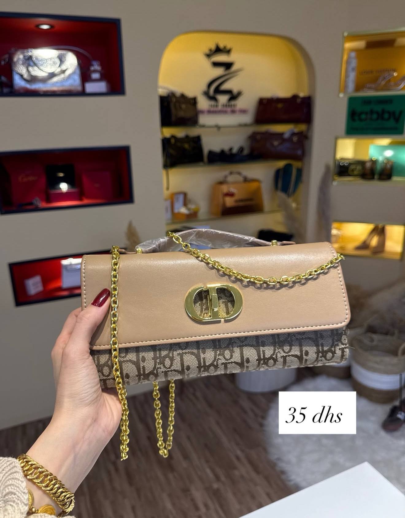 Dior offer

35 dhs 
With box

Zaincornerstore

اطلبوها من الوتس المثبت في الأعلى👆🏻👆🏻

تواصلو معنا 👈🏻 Zain 
For order WhatsApp pinned 👆🏻

♥️♥️♥️