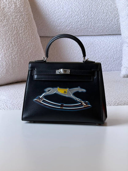 Hermes kelly 

25cm💕

master quality😍
with box❤️

780 dhs🇦🇪

Zain52
♥️♥️♥️