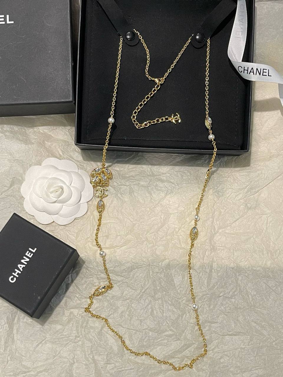 CHANEL❤️‍🔥*
Necklace 🦋
Master quality 💯
With normal boxes 📦 
90 dhs✅
With master box 🗃️ 
110 dhs✅

Zain216
♥️♥️♥️